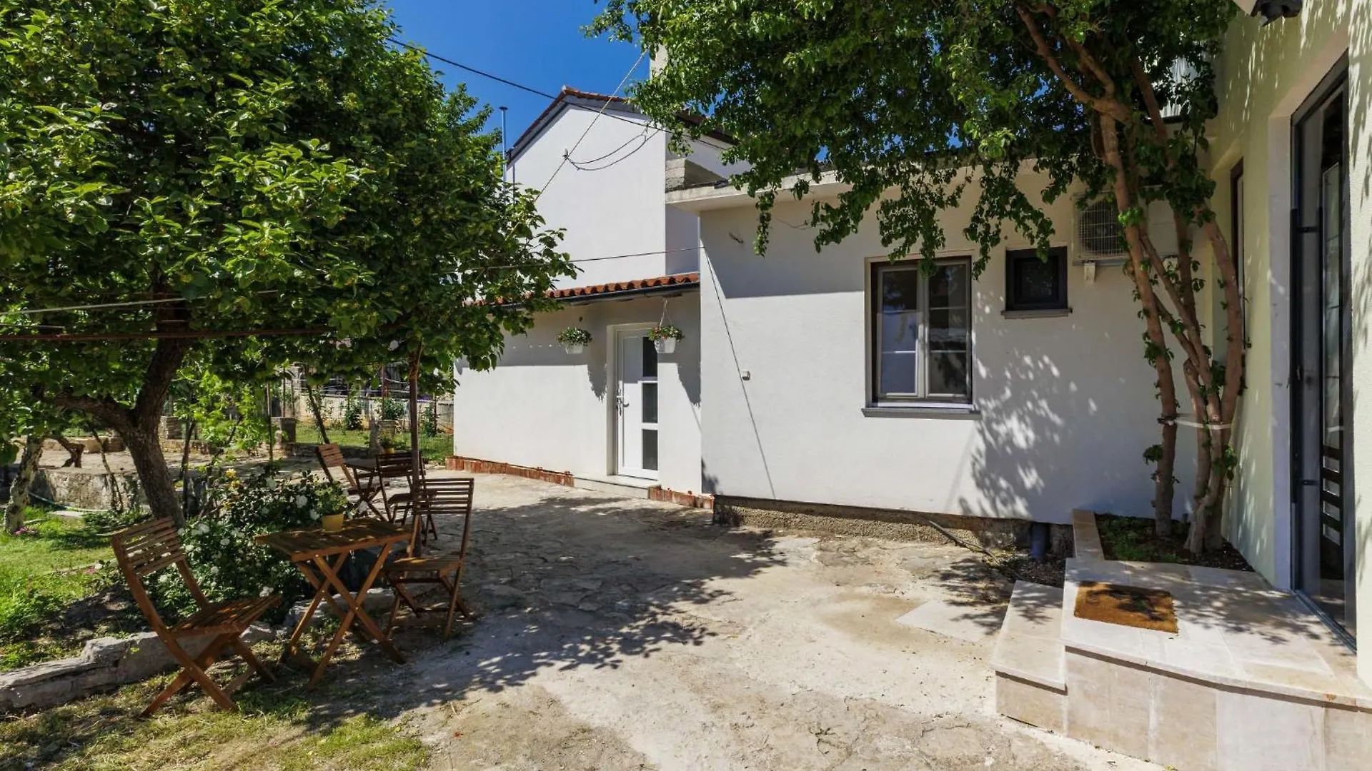 Studio More By Interhome Galižana